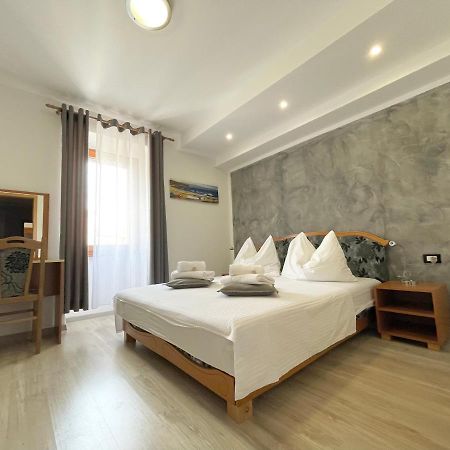 Rooms Valentino Пореч Екстериор снимка
