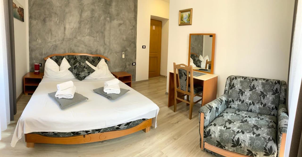 Rooms Valentino Пореч Екстериор снимка