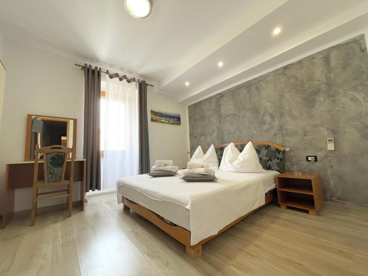 Rooms Valentino Пореч Екстериор снимка
