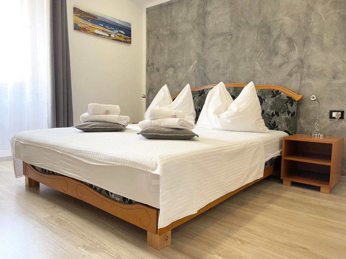 Rooms Valentino Пореч Екстериор снимка