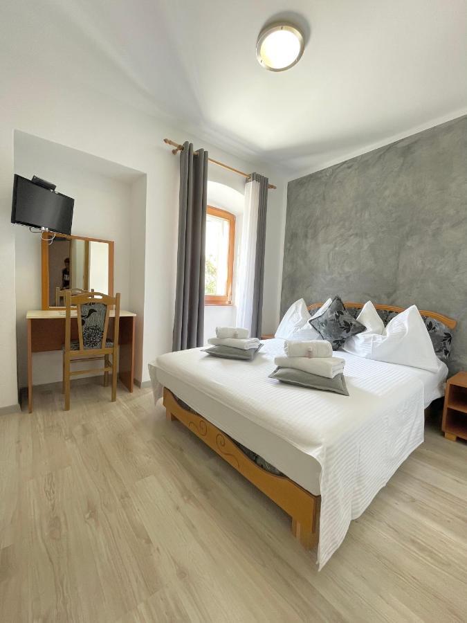 Rooms Valentino Пореч Екстериор снимка