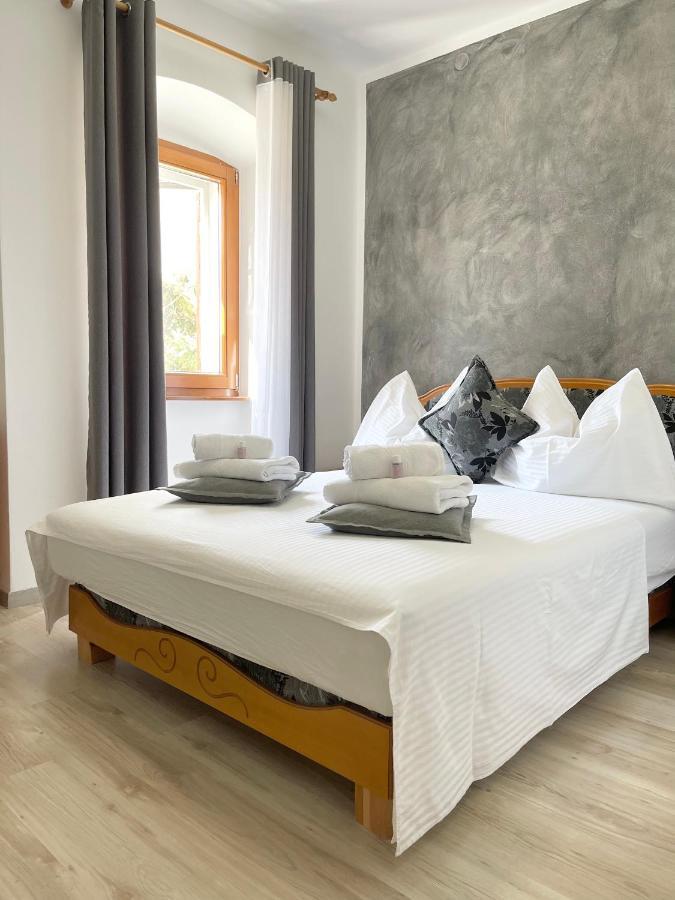 Rooms Valentino Пореч Екстериор снимка