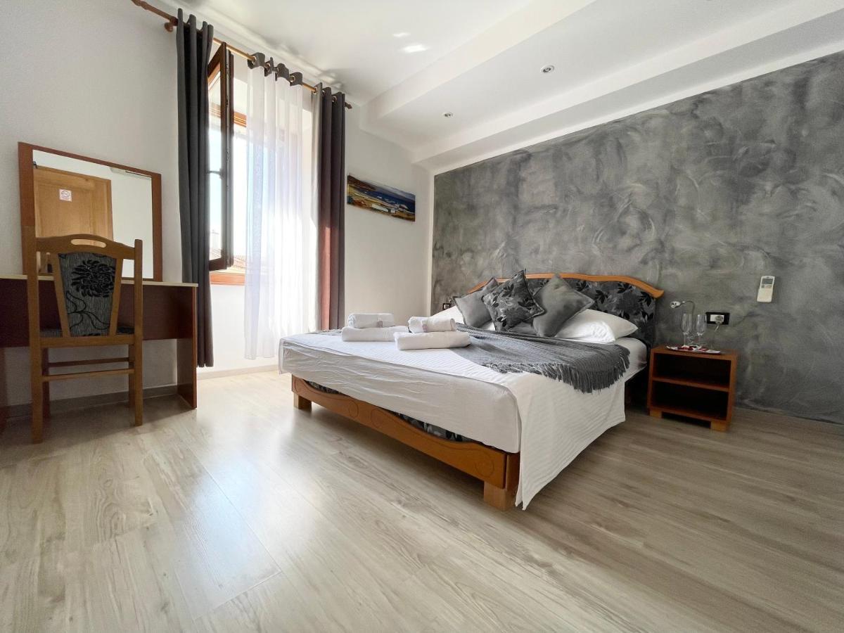 Rooms Valentino Пореч Екстериор снимка