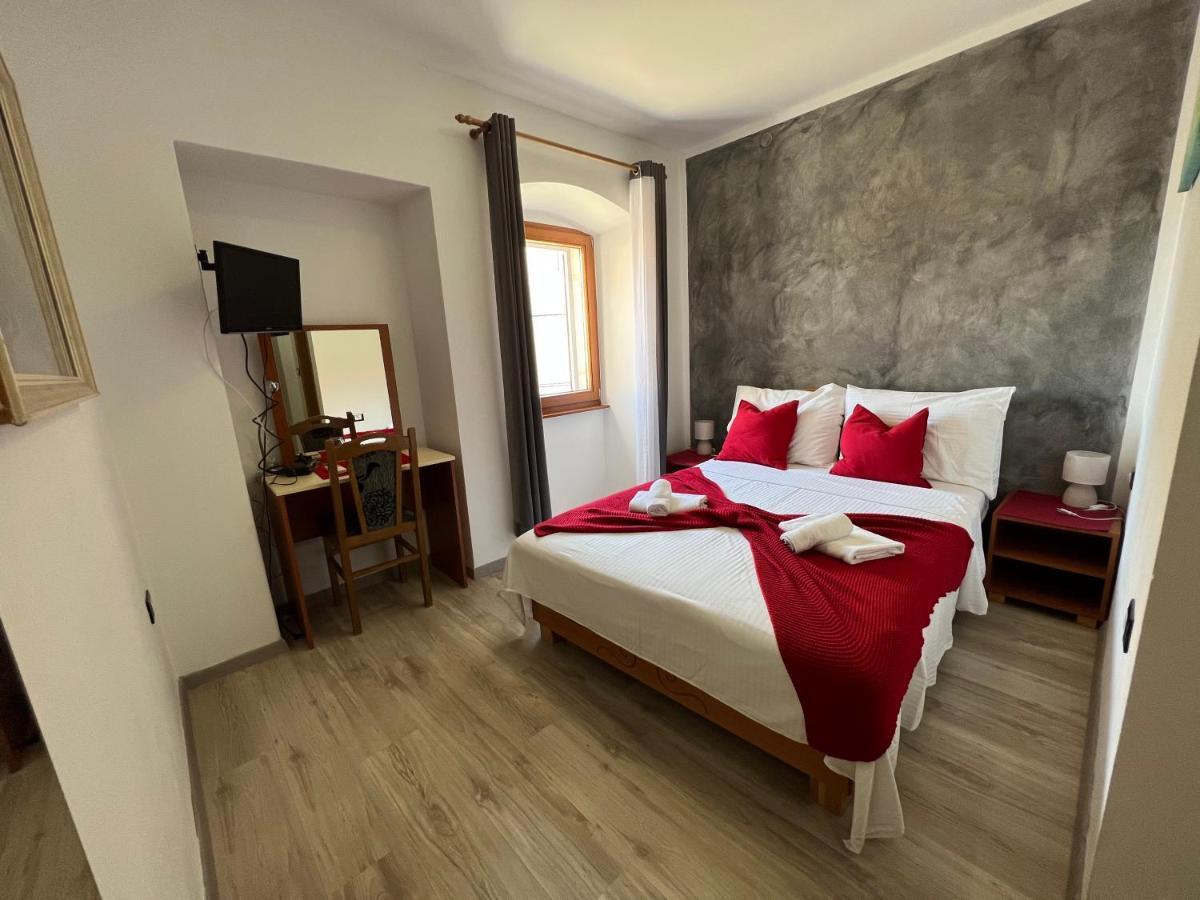 Rooms Valentino Пореч Екстериор снимка